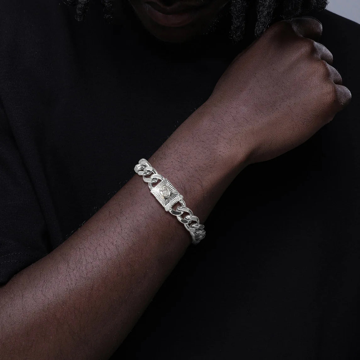 Bracelet unisexe Vnox Design en zircon en forme de cœur, chaîne cubaine ajustable avec breloque carrée géométrique, idéal comme cadeau.