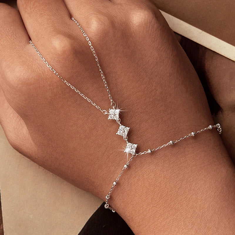 BAMOER 925 Sterling Silver Hand Chains Bracelet Dainty Four-leaf Clover CZ Bracelet Ring Chain for Women Summer Body Jewelry Set