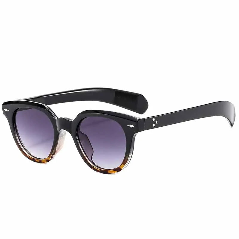 2025 Ins Popular Women Square Sunglasses Men Vintage Brand Design Rivets Oval Punk Female Shades UV400 Fashion Male Sun Glasses