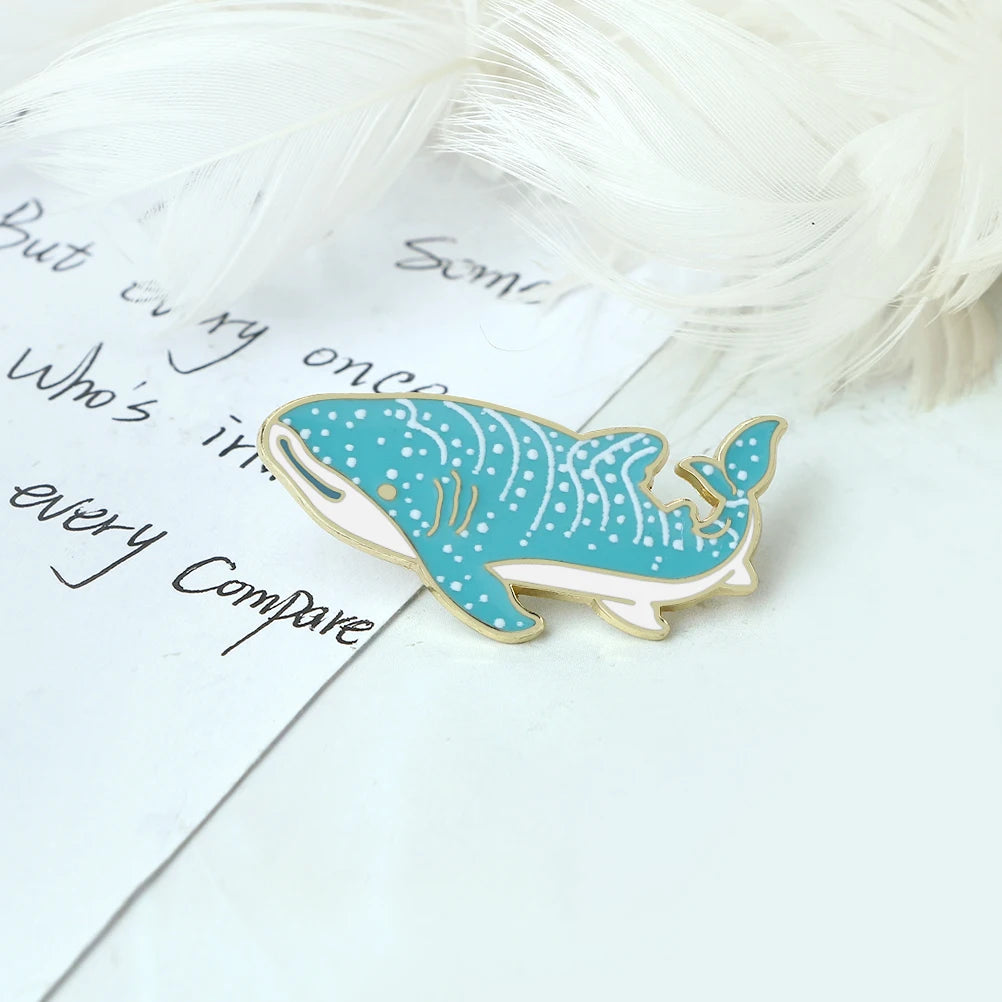Cute Blue Whale Brooch Personality Marine Life Enamel Pins Animal Lover Lapel Pin Badges Decoration Jewelry Gift for Friend