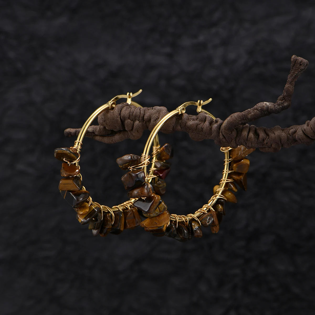 A Pair of Fashionable and Creative Round Natural Stone/Turquoise Earrings, Various Colors of Stone Earrings