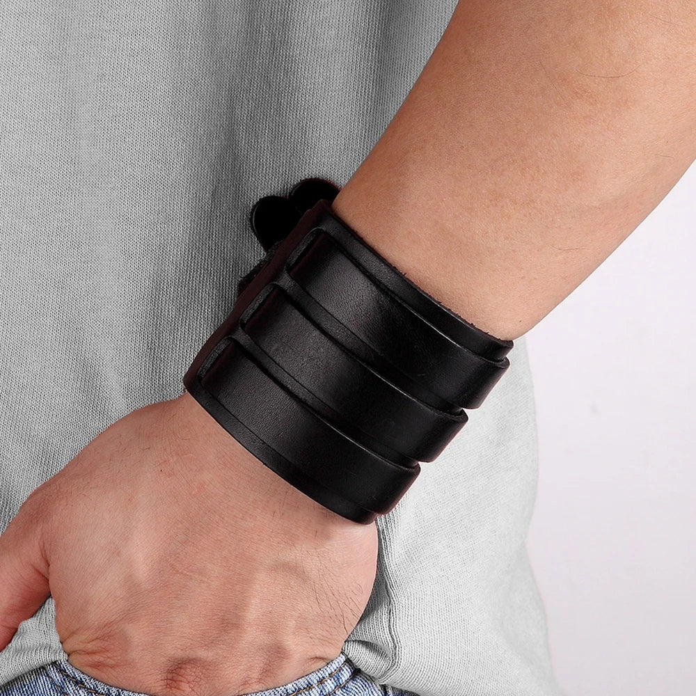 Bracelet homme vintage en cuir noir/marron, trois rangs, ajustable, style punk, idéal pour les fêtes et les anniversaires (vente en gros).