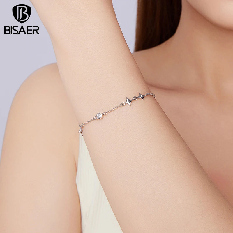 Bracelet étoilé BISAER en argent sterling 925, plaqué or blanc et orné de zircons étincelants, pour femme, idéal pour les mariages et les fêtes. Bijou raffiné.