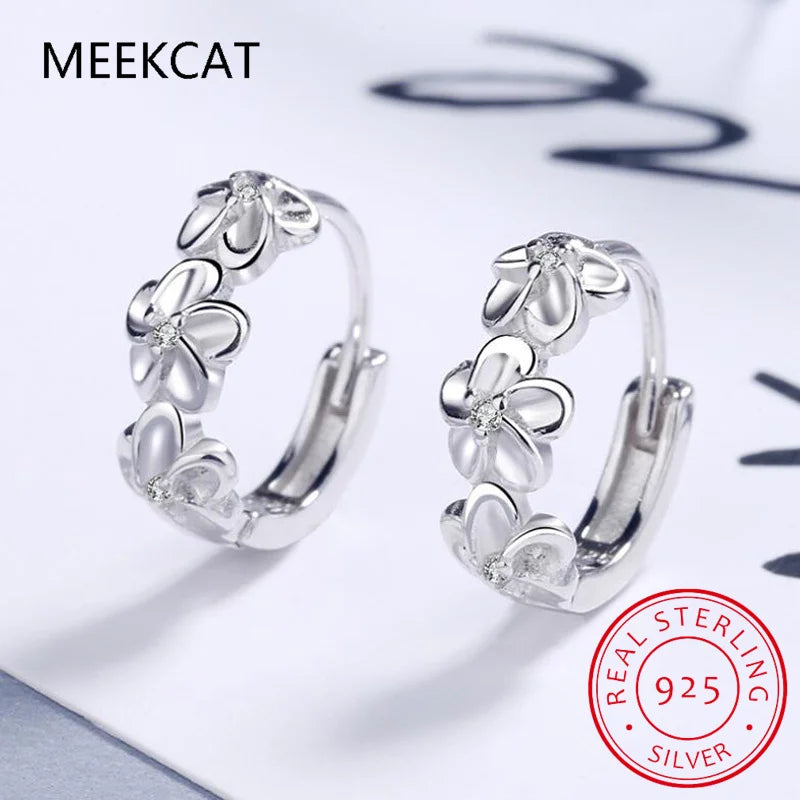 Fashion Child 925 Silver Zirconia Cute Three Rose Flower Hoop Earring Girl Women Beautiful Huggies Earring Jewelry Anti-Allergic