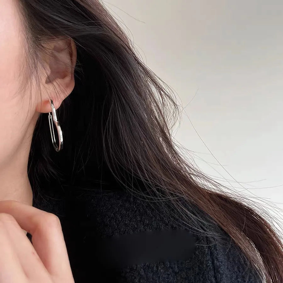 BF CLUB Boucles d'oreilles rondes en argent sterling 925 en forme de cœur pour femmes et filles, bijoux tendance et sexy, cadeau de fête ou de mariage