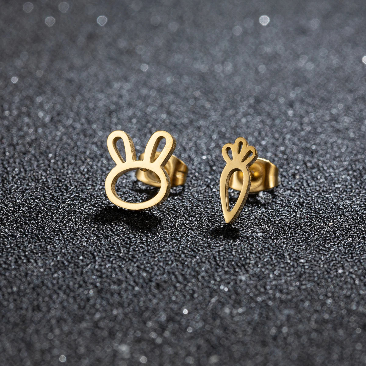 1Pair Fashion Simple Earrings Women Cute Rabbit And Carrot Asymmetric Stud Earring Anti-allergy Accessories