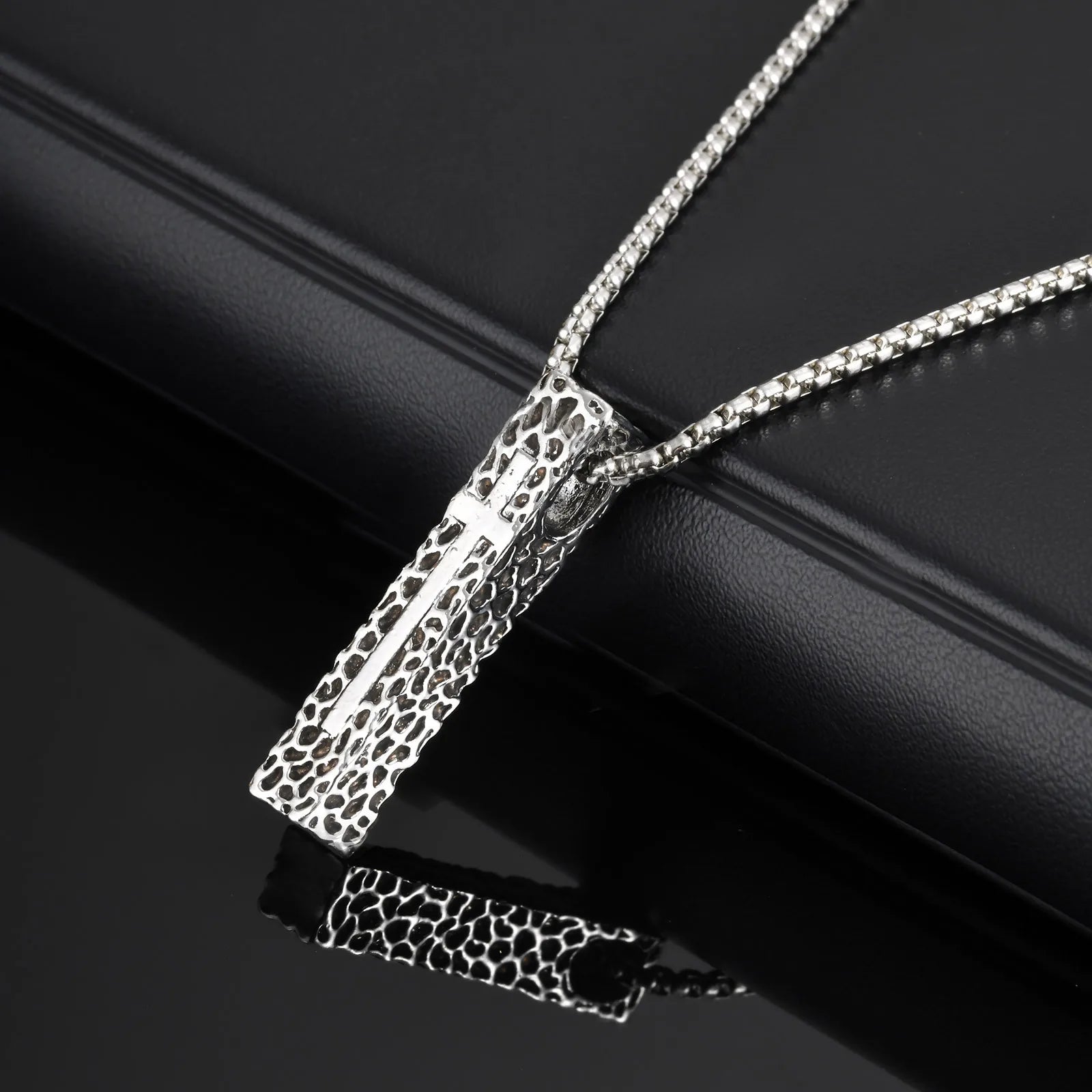 Collier pendentif croix en forme de pilier Vnox, collier unisexe à barre rectangulaire, bijou religieux tendance pour homme et femme