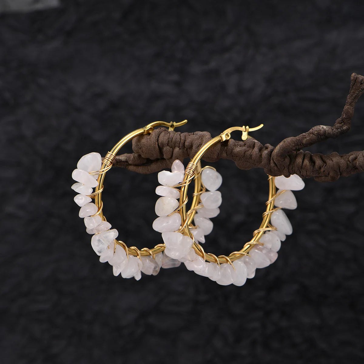 A Pair of Fashionable and Creative Round Natural Stone/Turquoise Earrings, Various Colors of Stone Earrings