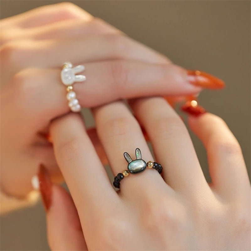 Simple Design Cute Rabbit Beaded Ring for Women Black And White Beads Animal Finger Ring Party Aesthetics Jewelry Accessories