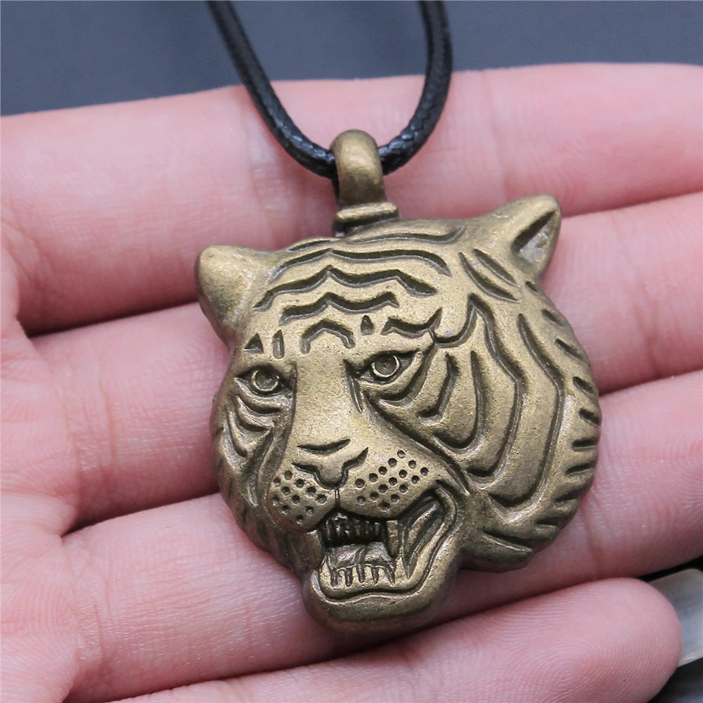 Animal Black Leather Necklace Elephant Wolf Dragon Horse Gecko Lizard Pendant Necklace For Women Men Boy Girls