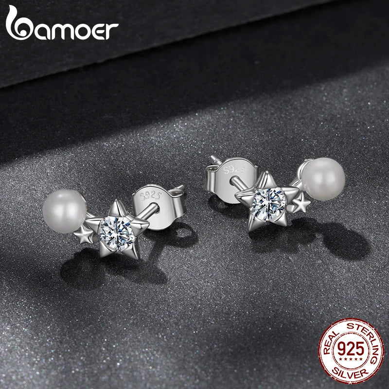 BAMOER Doppelstern-Moissanit-Ohrstecker, weißvergoldete Perlenohrringe, runde Labor-Diamanten für Damen, elegantes und süßes Geschenk