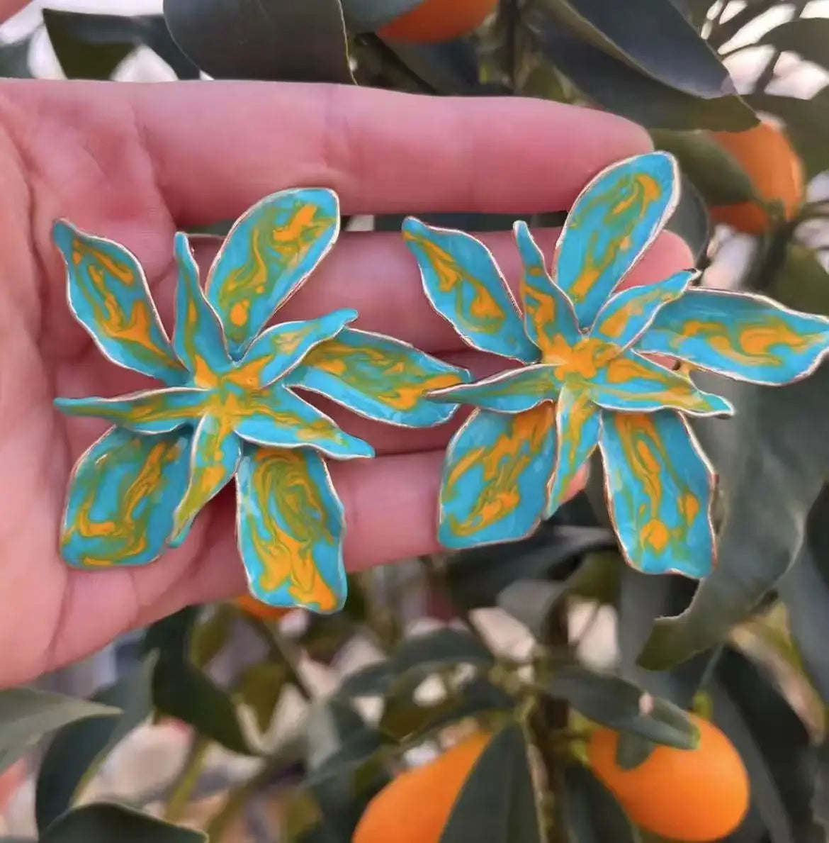 Zvoijio New Sweet Temperament Wave Dot Leaf Flower Earrings