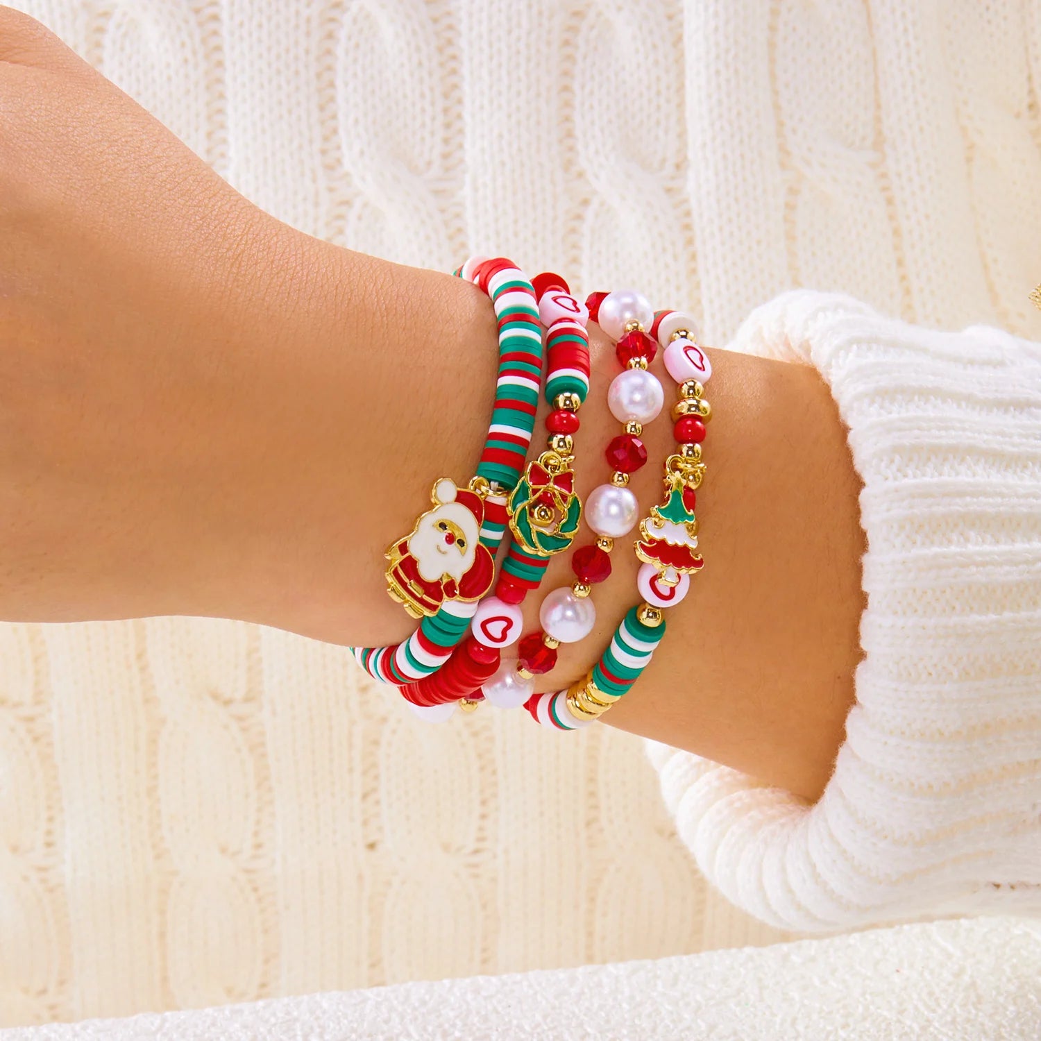 4Pcs/Set Christmas Tree Santa Claus Bracelet For Women Xmas Deer Snowflake Pearl Polymer Clay Beads Bracelets New Year Jewelry