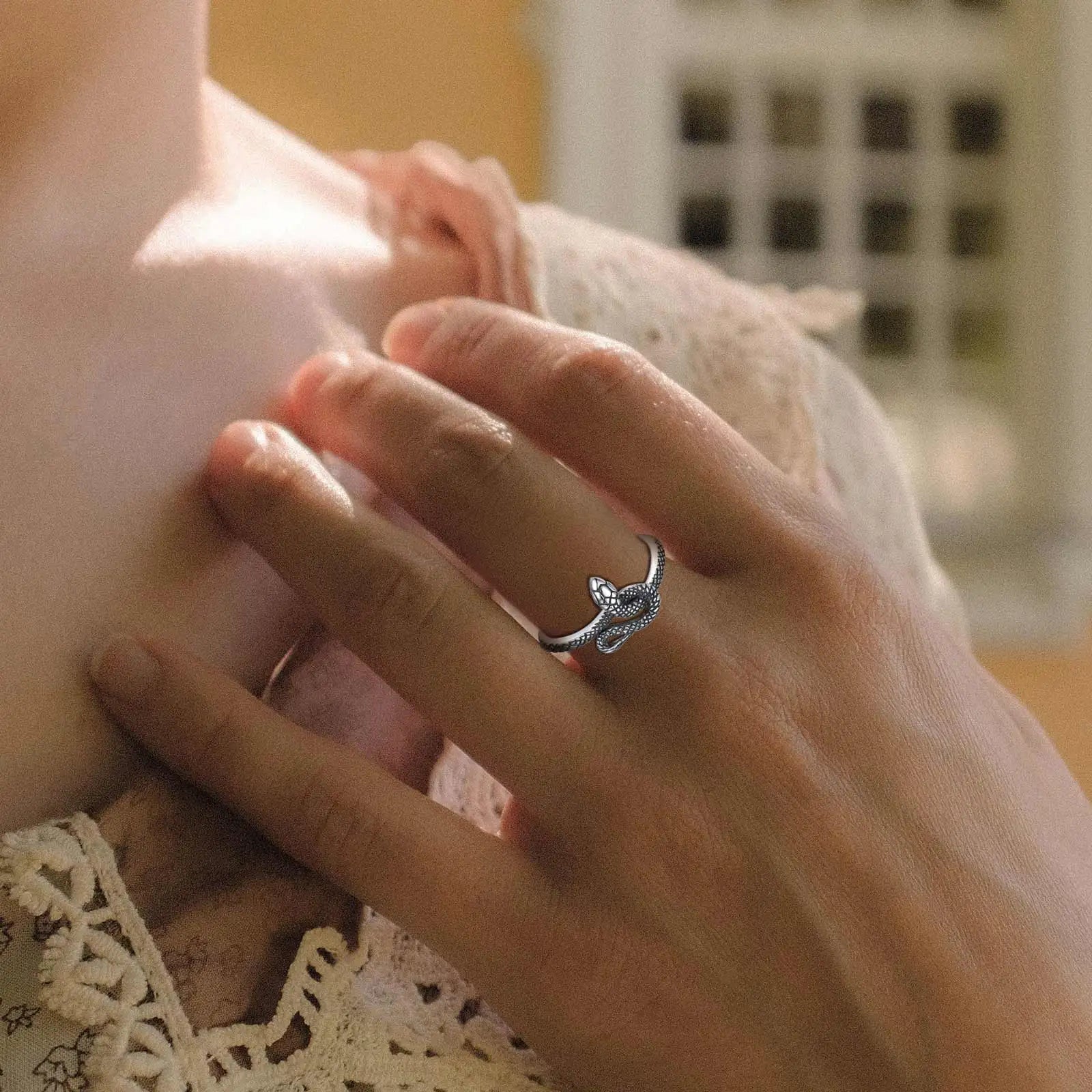 Eudora 925 Sterling Silver Snake Adjustable Ring Vintage Textures Cobra Punk Ring Personalized Jewelry Party Gift for Women Man