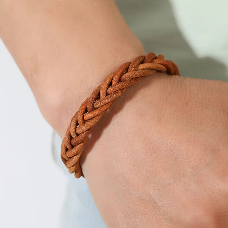 New Simple and Fashionable Leather Rope Bracelet Men's Alloy Magnet Buckle Five Strand Leather Handwoven Jewelry