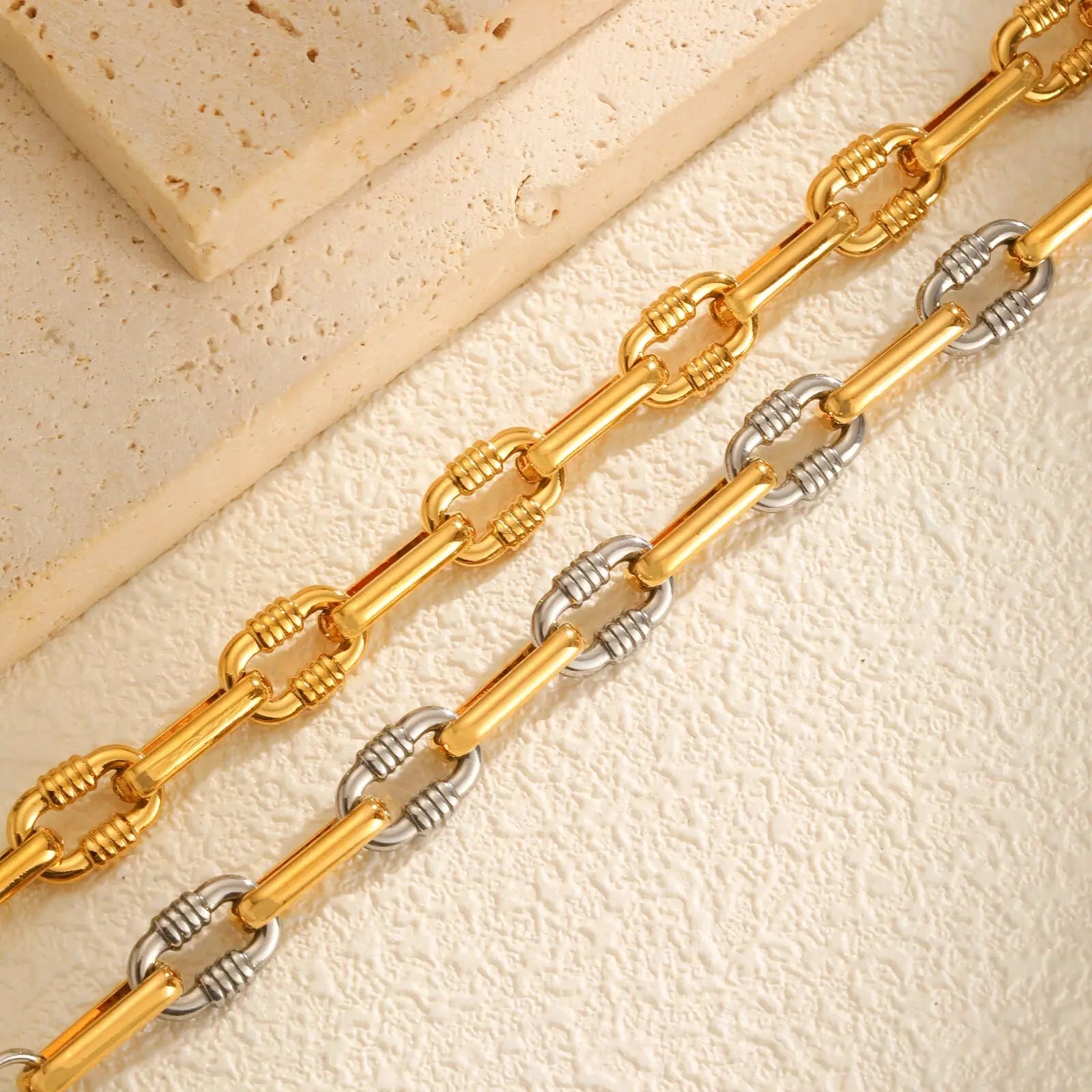 Vnox Classic Paperclip Chain Bracelet For Women Stainless Steel Gold Color Never Fade Charm Bracelet Girls Jewelry Birthday Gift