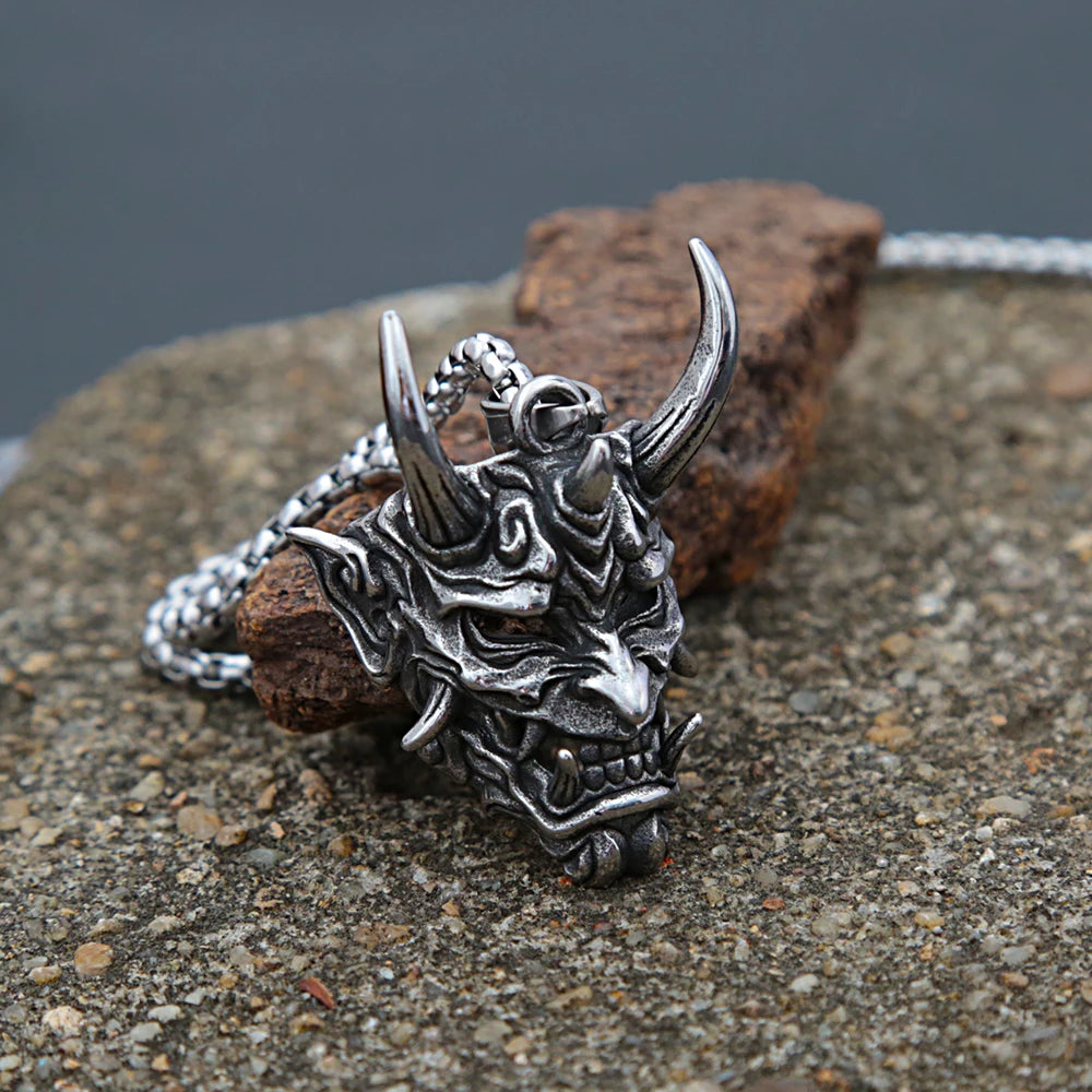 Gothic Vintage Stainless Steel Mask Skull Pendant Necklace For Men Punk Hip Hop Demon Skull Necklaces Amulet Jewelry Wholesale