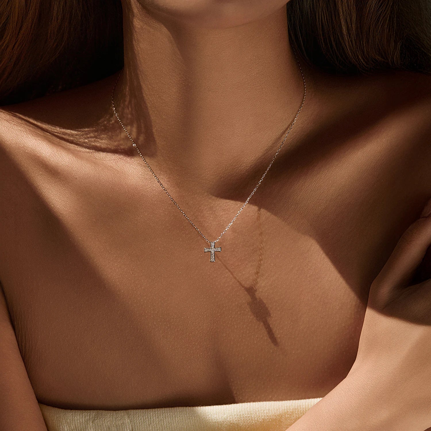 MODIAN D Color Sparkling Moissanite Necklaces 925 Sterling Silver Simple Cross Pendant Necklace For Women Fine Jewelry Gifts