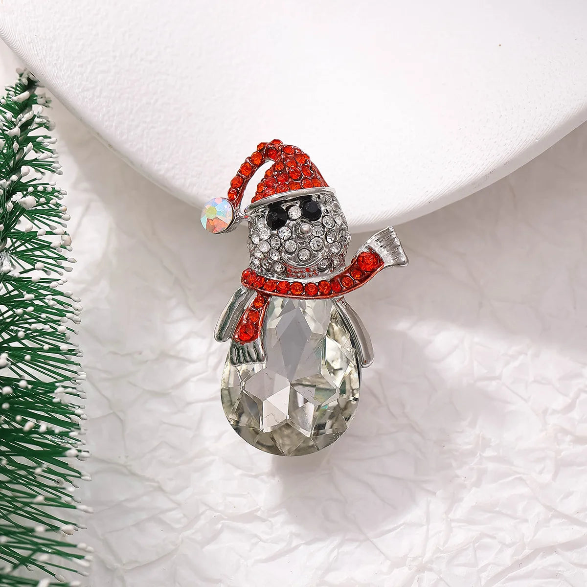 Full Rhinestone Lovely Dancing Deer Brooches For Women Colorful Zircon Snowman Santa Claus Wreath Lapel Pins Christmas Jewelry