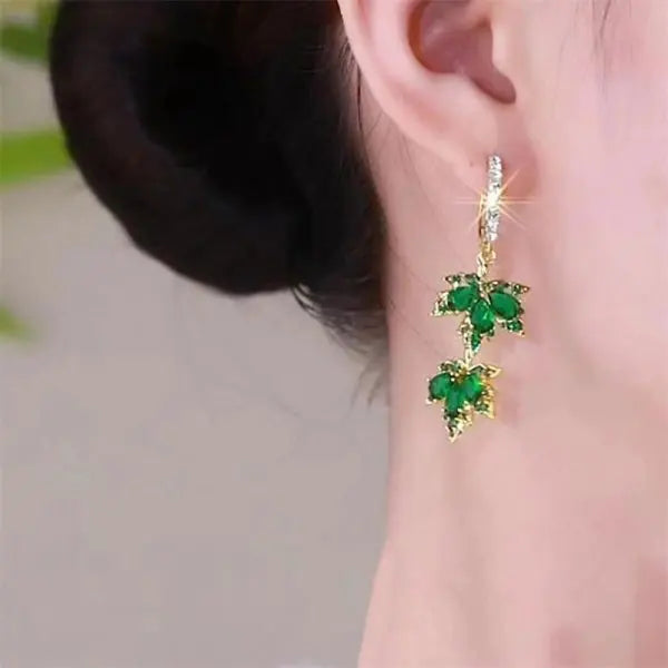Exquisite Red Rhinestone Zircon Maple Leaf Stud Earrings For Women Vintage Personality Crystal Earring Fall Winter Charm Jewelry