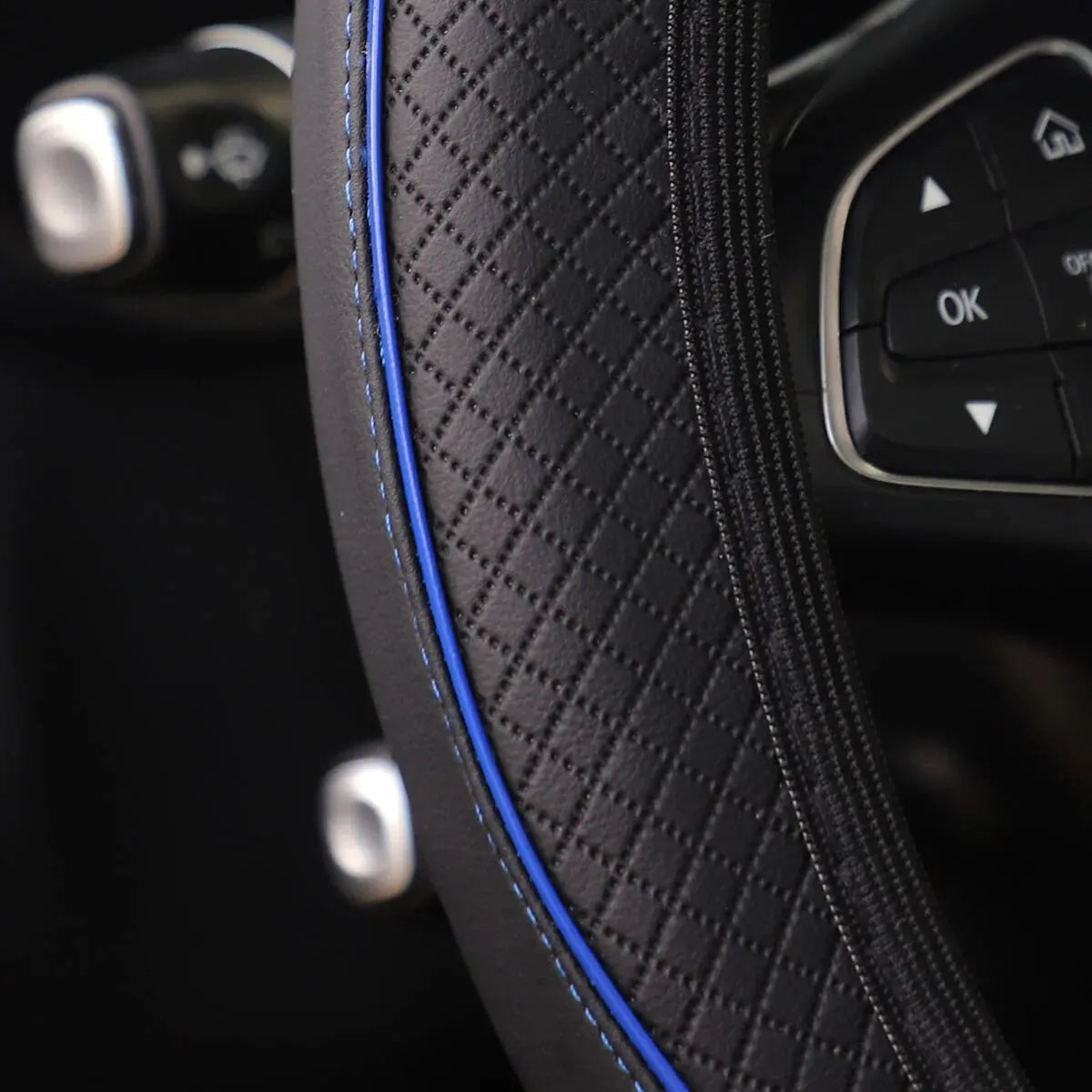 Skin Feeling Leather Color Stripe Emboweled Car without Inner Ring Steering Wheel Cover Automotive Supplies 14.5-15INCH - Madeinsea©