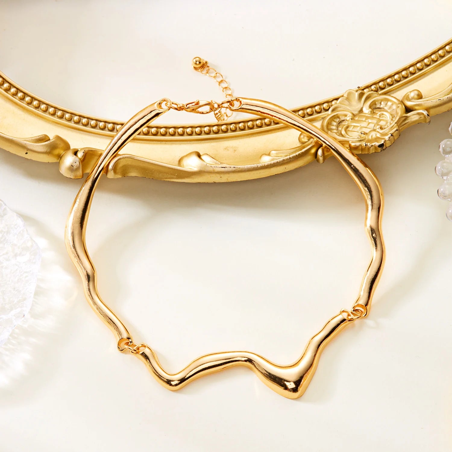 Exaggerated Punk Metal Irregular Twisted Wave Necklace for Women Vintage Gold Color Liquid Lava Geometric Choker Charm Jewelry