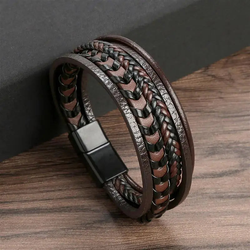 Fashion Braided Rope Woven Multilayer Leather Men Bracelets Punk Mental Magnet Bangle for Friend Charm Jewelry Gifts