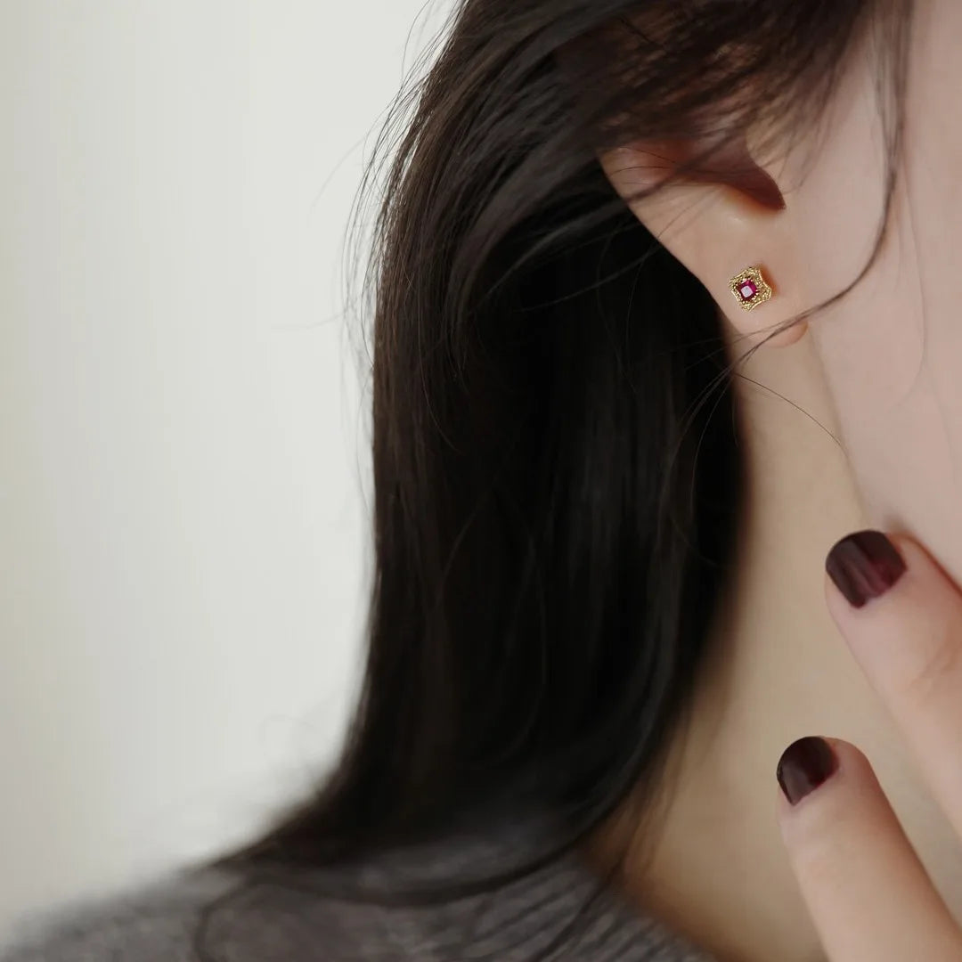 925 Sterling Silver Plating 14K Gold Retro Red Zircon Geometric Earrings for Women Exquisite Small Wedding Jewelry Party