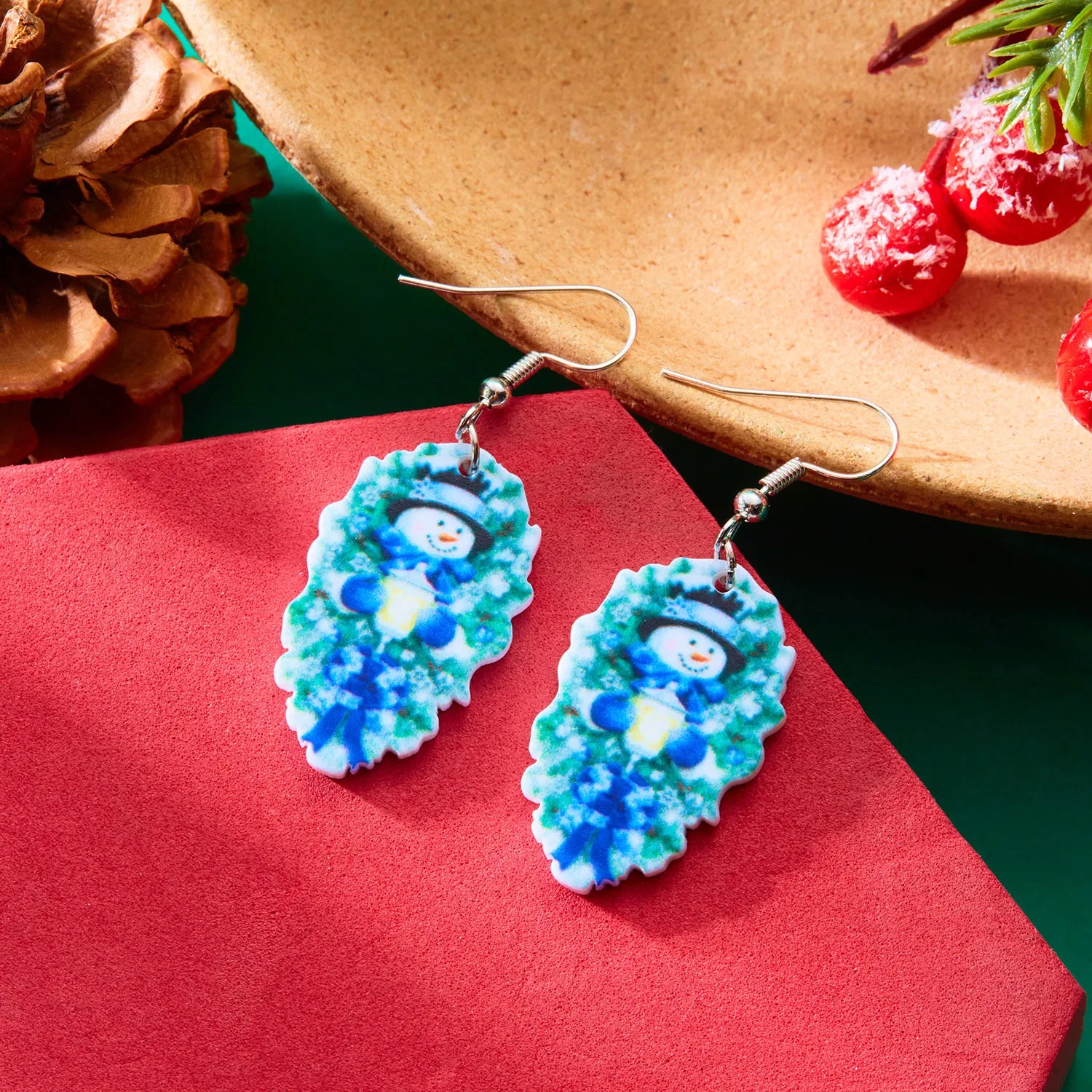 Fashion Cute Santa Claus Pendant Earrings for Women Acrylic Print Christmas Tree Kitten Snowman Drop Earring New Year Jewelry