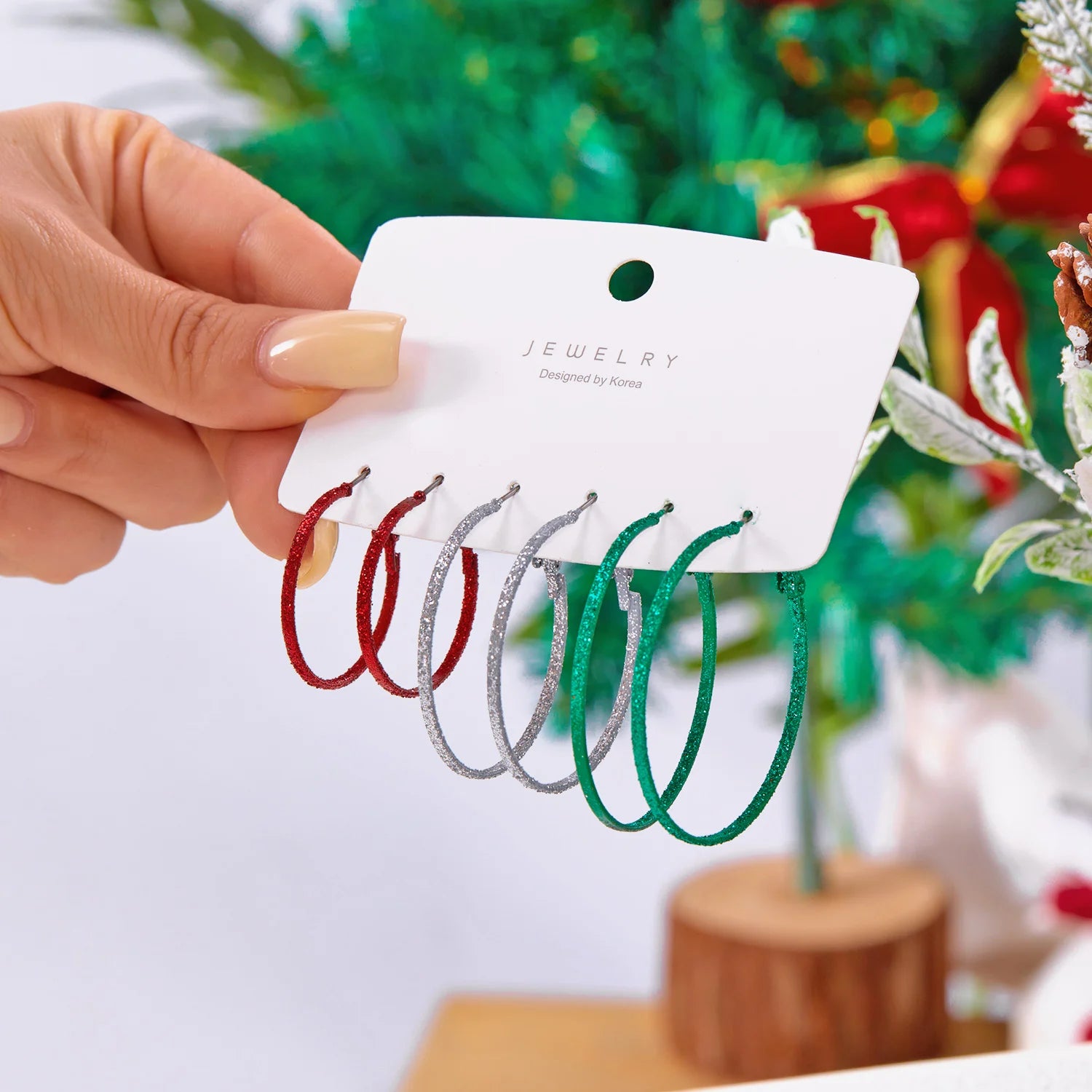 New Trendy Christmas Twisted C Shape Drop Earrings Set for Women Fashion Metal Red Green Circle Earrings Festival Party Jewelry