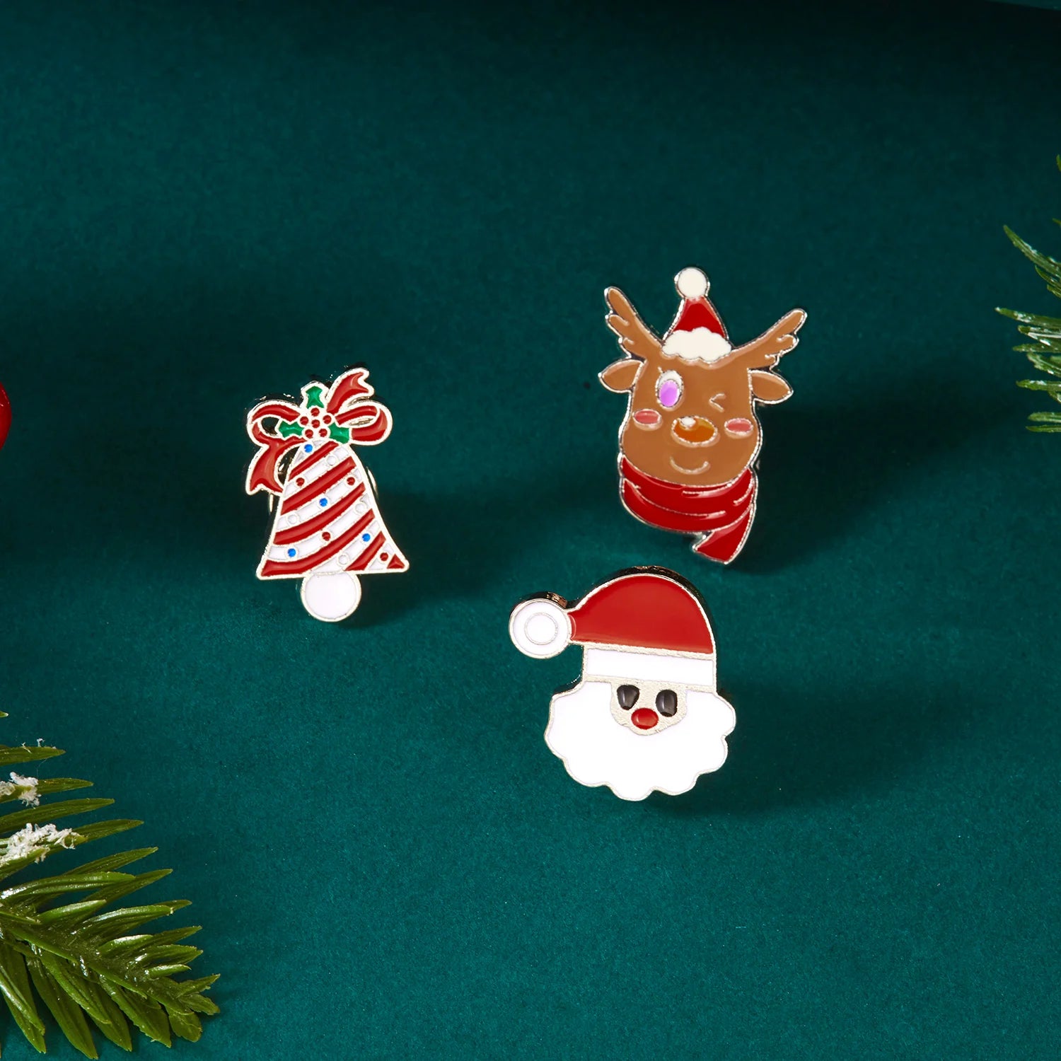 3pcs/set Christmas Brooch For Women Men Santa Claus Bell Elk Snowflake Xmas Tree Snowman Enamel Pins New Year Festival Gifts