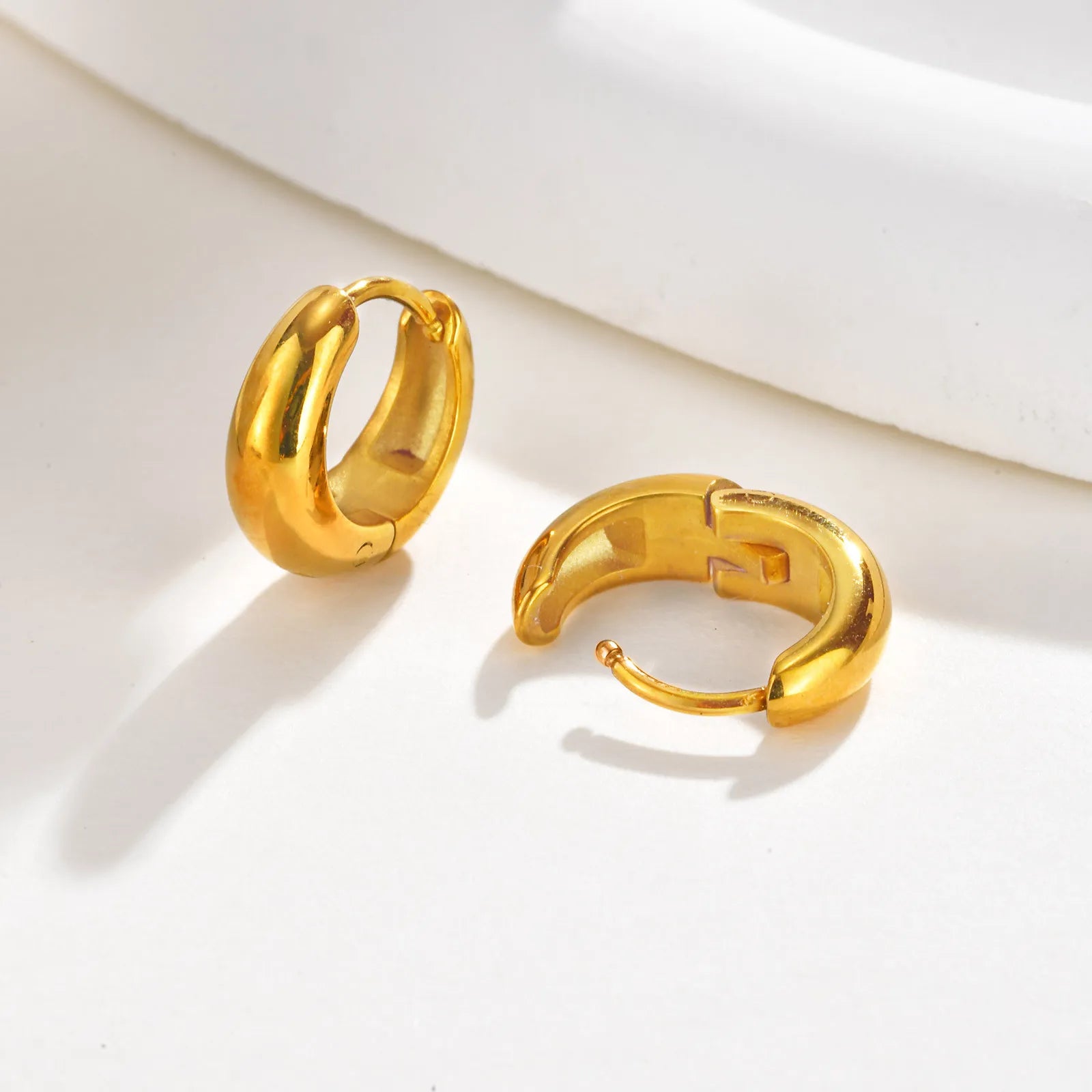 Vnox Simple Circle Hoop Earrings Stainless Steel Gold Color  High Polish Round Earring For Women  Aesthetic Jewelry Girls Gift