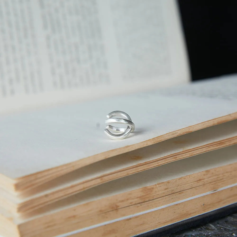 MKENDN Ohrclips aus 925er Sterlingsilber in X-Form für Damen und Herren – Kreative, schlichte Ohrklemmen ohne Ohrloch – Trendige Geschenkidee