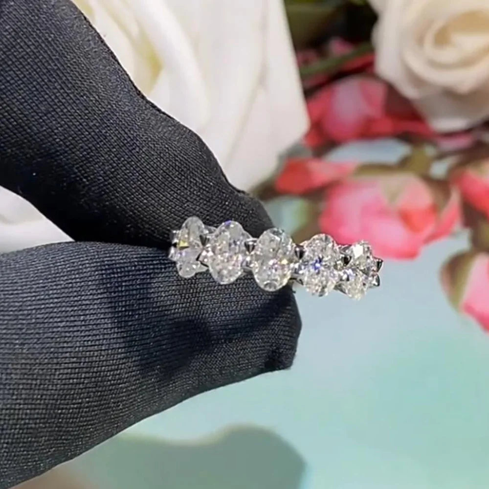 Serenity 2.5cttw Oval Cut D Color Moissanite Rings for Women Men 100% S925 Sterling Silver Plated 18K Row Rings Fine Jewelry GRA