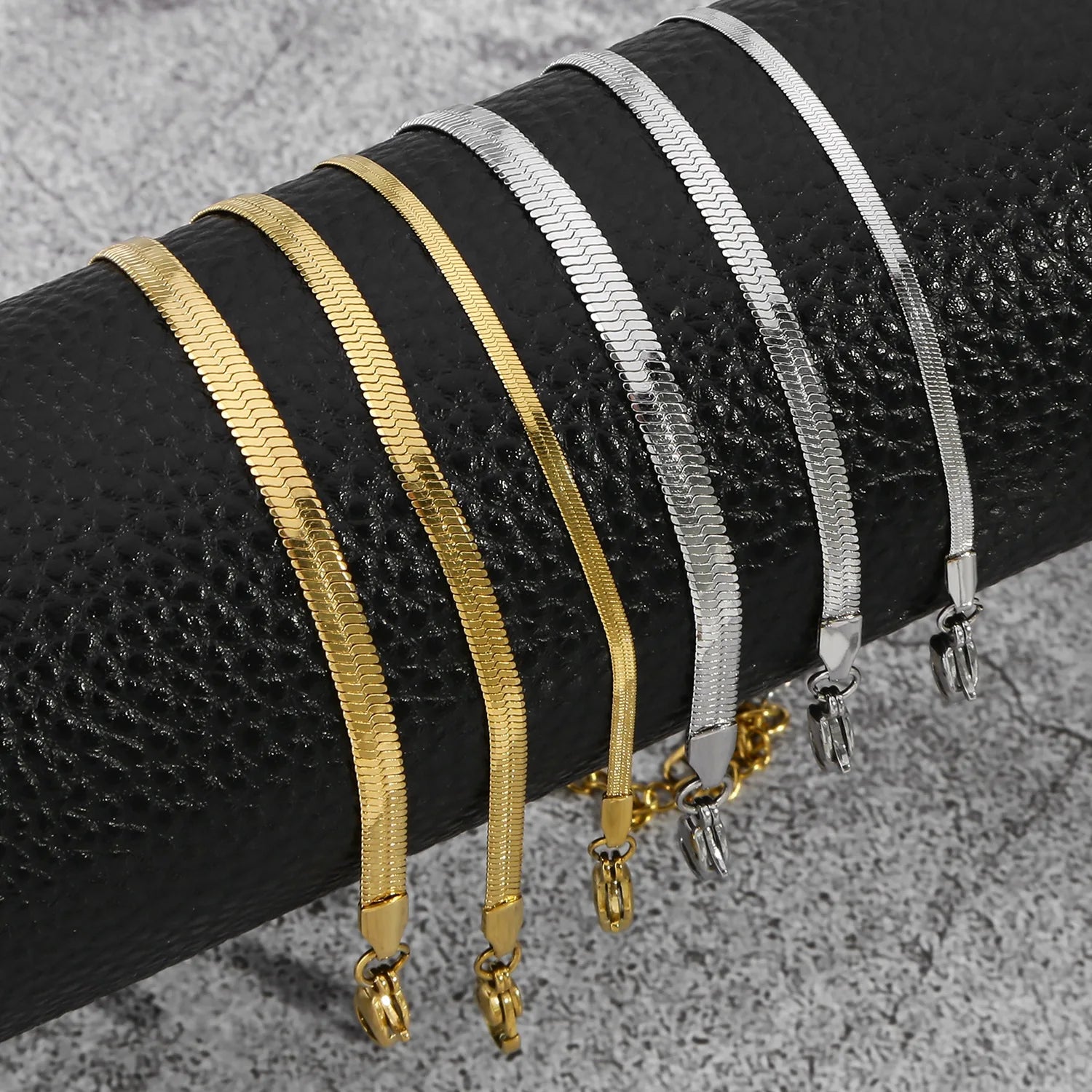 Hip Hop Stainless Steel Bracelet Gold Color Snake Chain Titanium Steel Bracelet For Women Men Fashion Jewelry Accessories