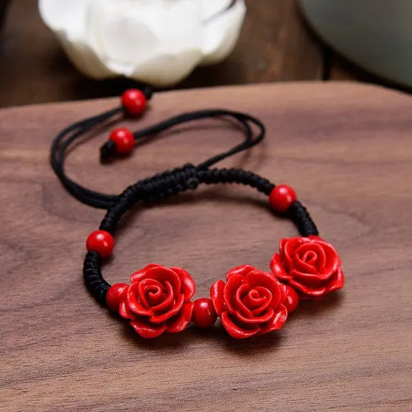 Koreanisches Armband mit roter Rose und Imitationsperlen für Damen, luxuriöses Armband mit Zirkonia-Blumen und Schmetterlingen, verstellbarer Armreif, Hochzeitsschmuck