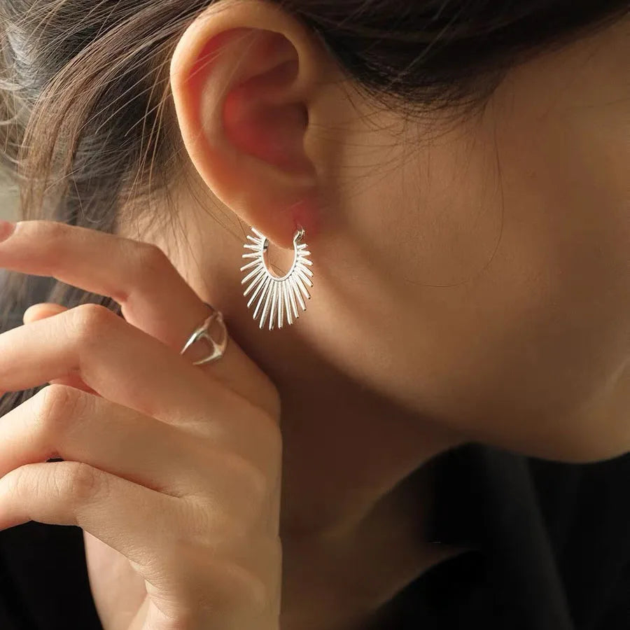 BF CLUB Boucles d'oreilles brillantes en argent sterling 925 pour femmes, forme de soleil, bijoux tendance, cadeau de fête, mariage