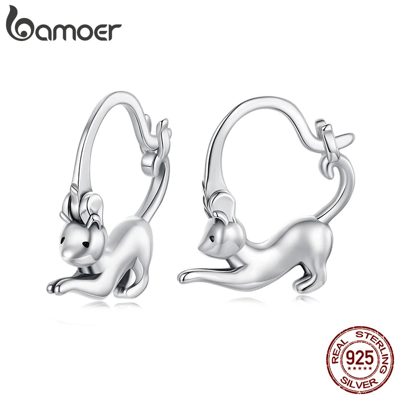 BAMOER Niedliche Katzenohrringe aus 925er Sterlingsilber – Kleine Katzenohrringe – Huggie-Creolen – Schmuckgeschenk für Frauen, Teenager und Katzenliebhaberinnen