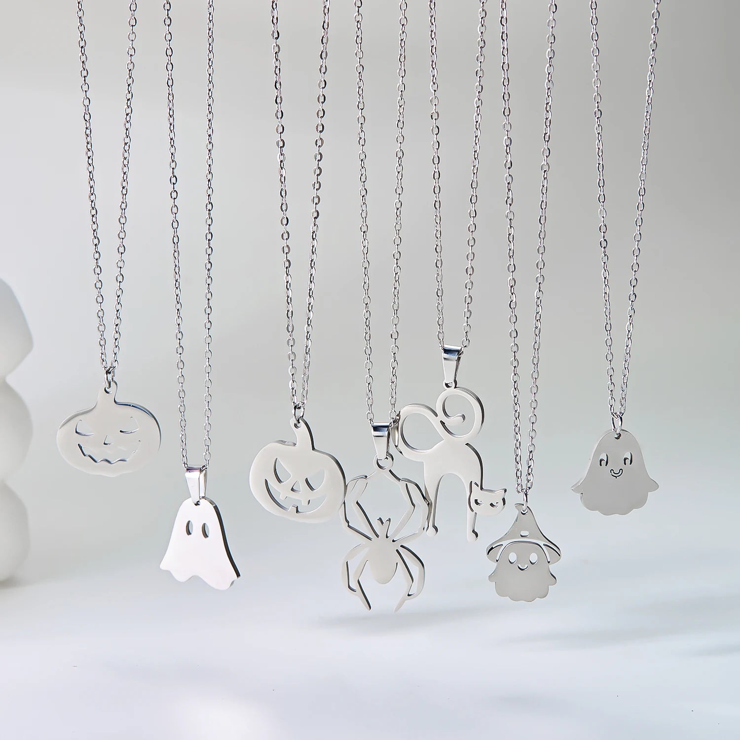 Stainless Steel Simple Personalized Ghost Pendant Necklace For Women Men Funny Pumpkin Clavicle Choker Halloween Party Jewelry
