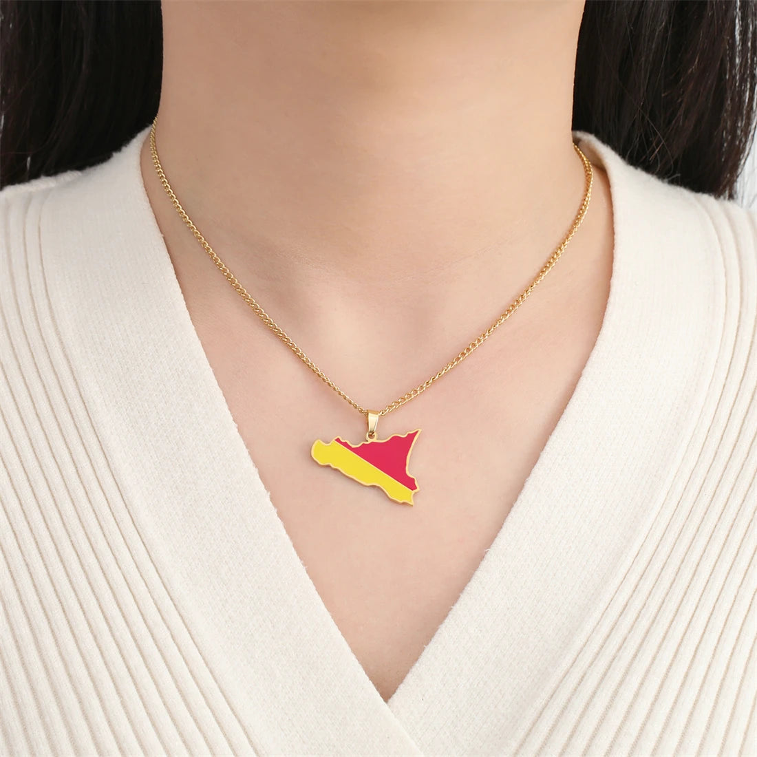 EUEAVAN European Country Map Necklace Stainless Steel Drip Oil Poland France Portugal Romania Ukraine Italy Germany Flag Jewelry