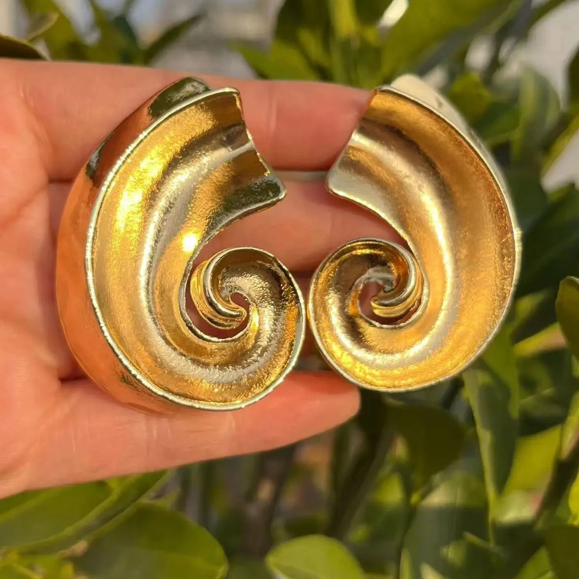ZAA Exaggerated Alloy Conch Hot Selling Earrings