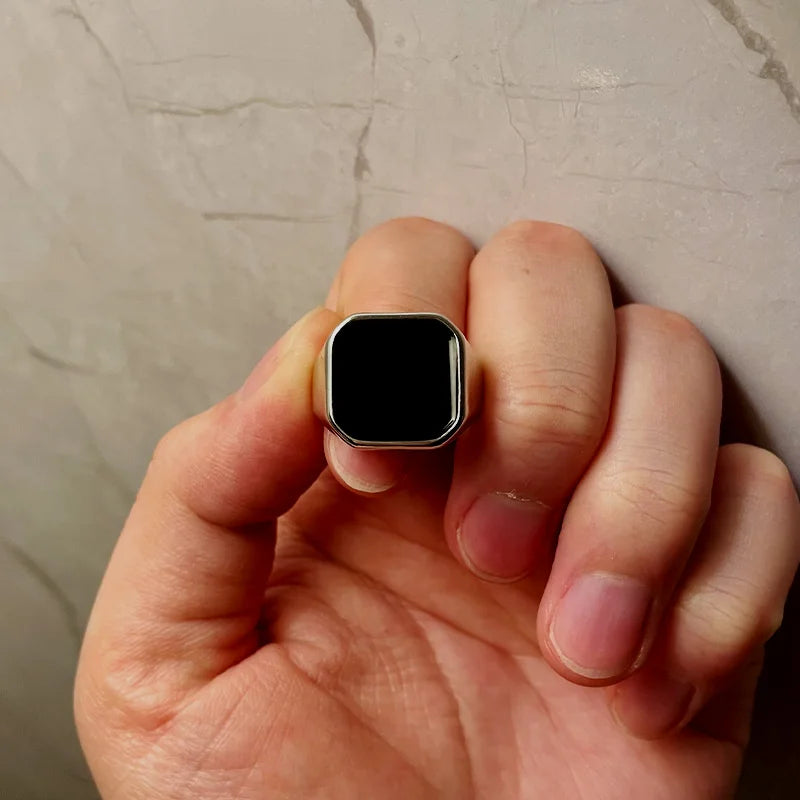 Retro Flat Square Black Glass Onyx Ring For Men Classic Metal Designer Ring Handmade Jewelry Rock Hiphop Accessories Unisex Gift