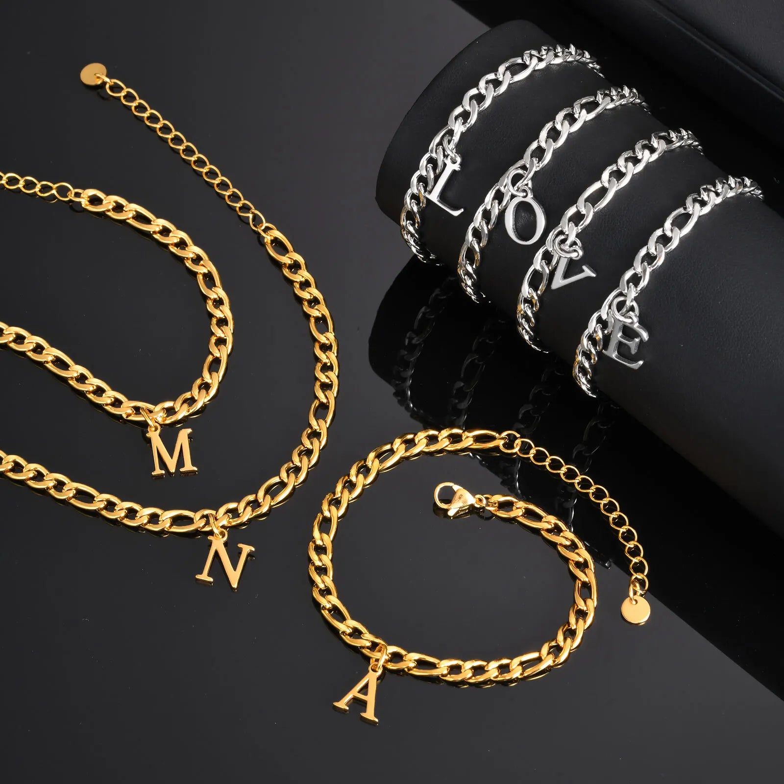 Vnox Mens Figaro Chain Bracelets A-Z Initials Charms Bracelet, Adjustable Stainless Steel Name Bracelet Fathers Day Gift for Dad