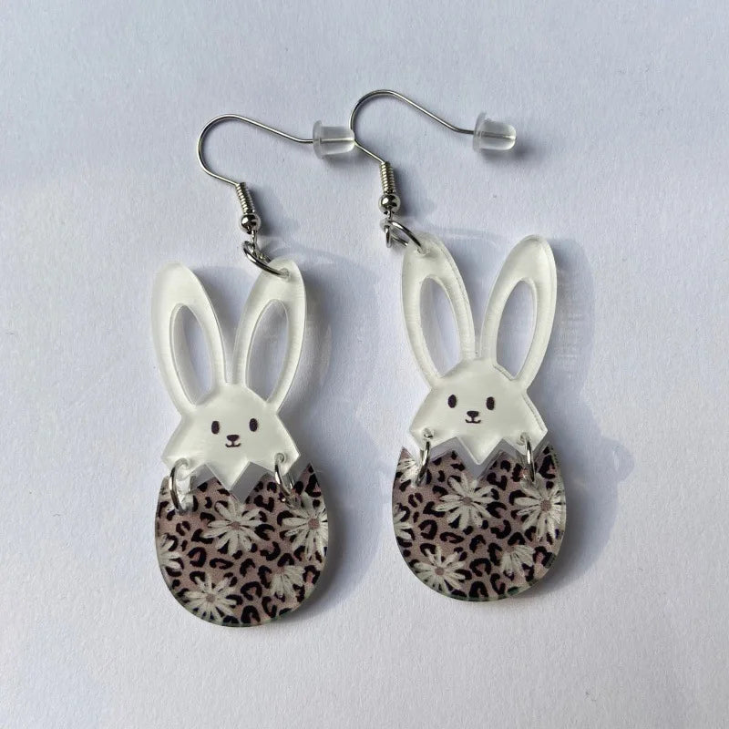 2025 Frühling FROHE OSTERN Hase Ohrringe für Frauen Niedliche Cartoon-Kaninchenohren Karotte Osterei Acryl Baumeln Ohrring Party