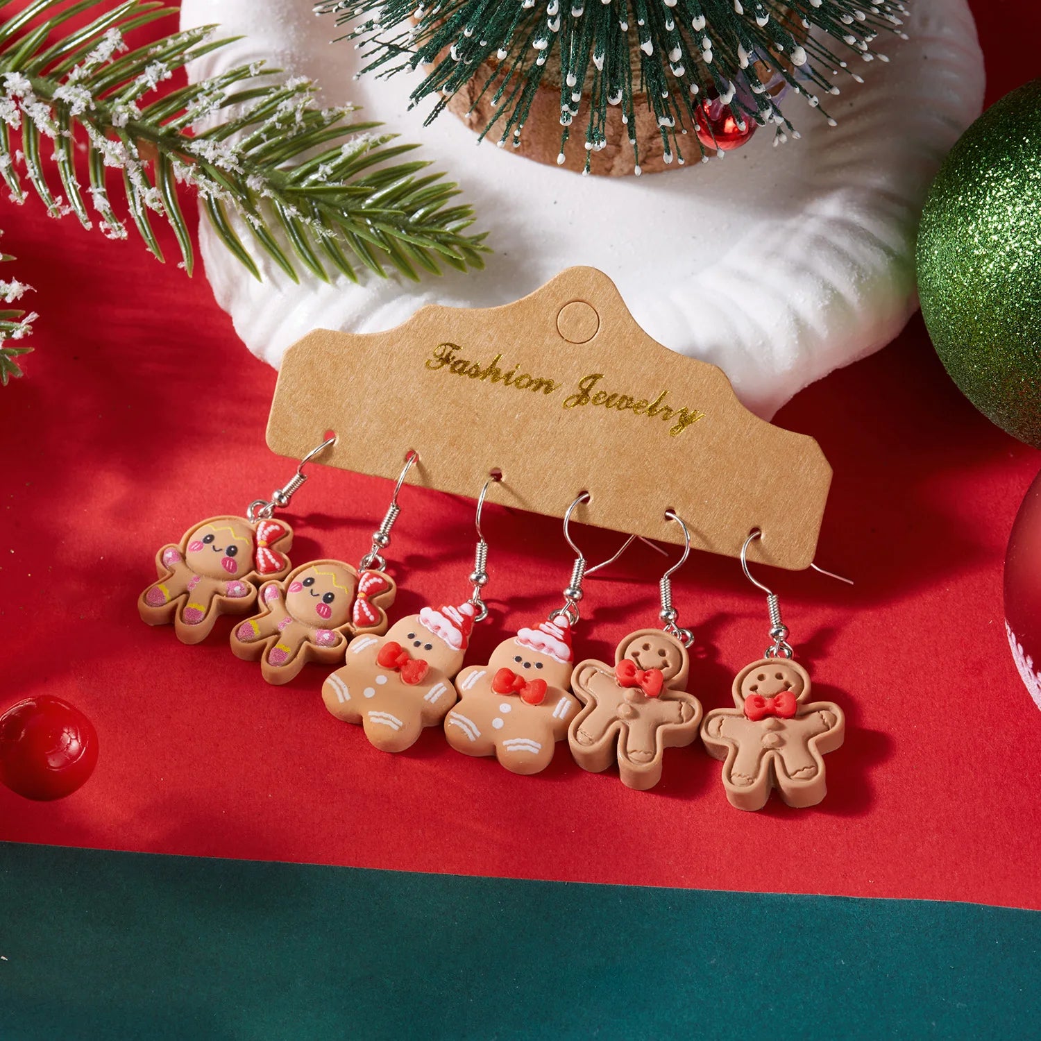 3 Pairs Cute Christmas Gingerbread Man Dangle Earrings Set For Women Girls Xmas Cookie Food Pendant Resin Earring Party Jewelry