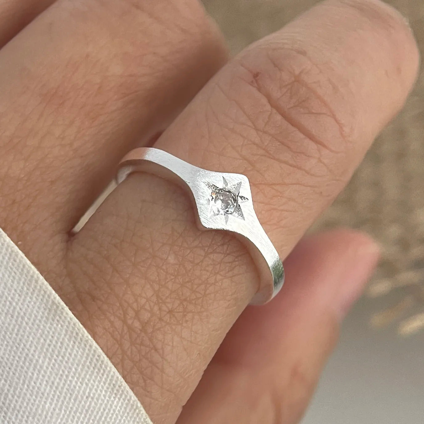 925 Sterling Silver Rings for Women Couple Minimalist Handmade Simple Round Line Ring Party Jewelry Gift Prevent Allergy