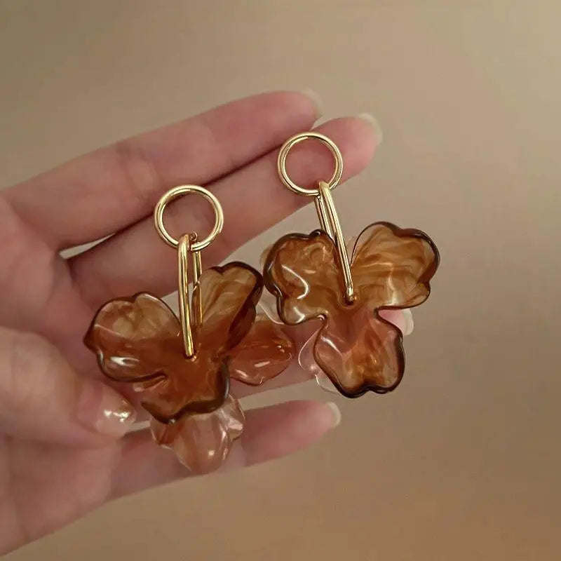 White Acrylic Flower Pendant Earrings Fashion Petal Square Crystal Stud Earring For Women Charms Summer Earrings Jewelry Gift