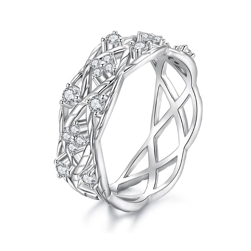 BAMOER Glücksklee-Moissanit-Ring im Vintage-Stil mit Rankenkreuz und breiter, hohler Ringschiene – ein elegantes und zeitloses Geschenk für Damen.