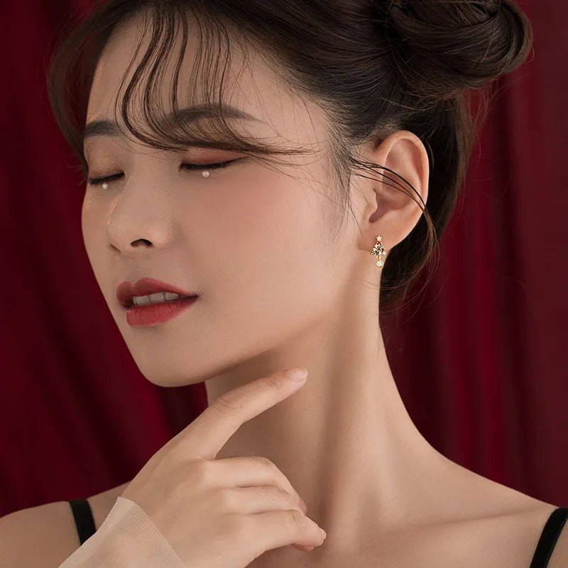 Koreanische Zirkon-Schneeflocken-Weihnachtsbaum-Ohrstecker für Damen, glänzende Kristall-Elch-Ohrringe, zarter Weihnachts- und Neujahrsschmuck