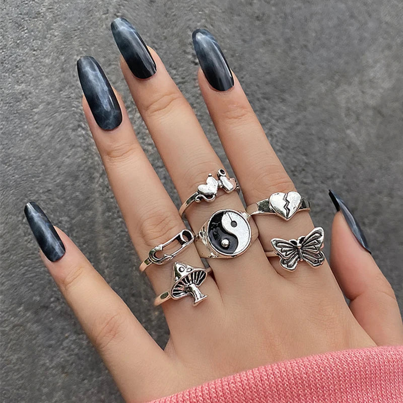 Punk Heart Ring Set for Women Sword Teary Eyes Gothic Vintage Plated Retro Rhinestone Bohemia Finger Jewelry 2022 New Trendy
